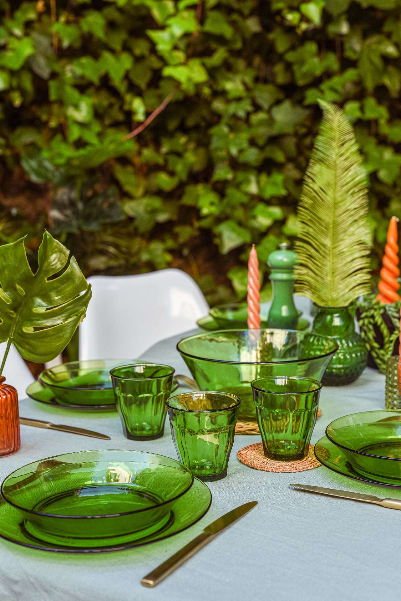 Lys Green Glass Soup Bowl 7.625" - Set of 6 - Image 5